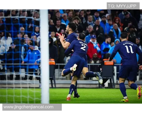 巴黎圣日耳曼将在法甲比赛中迎战里尔队,全队备战已展开